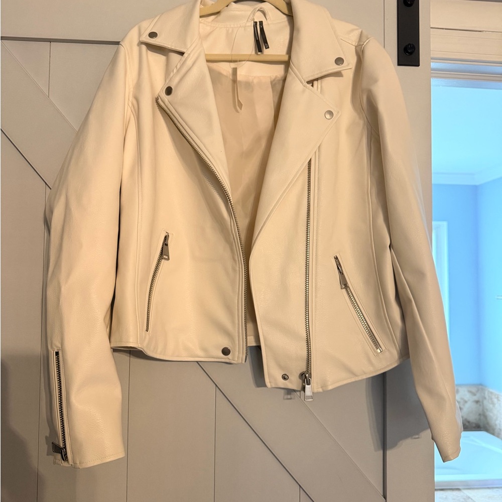 Women's Faux Leather Moto Jacket